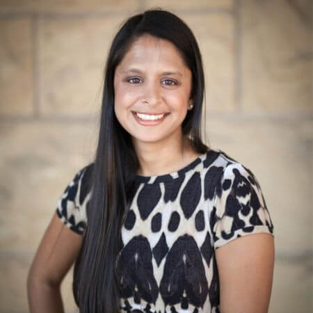 Anneka Gupta, Rubrik