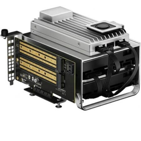 Das Mini-NAS-Starterkit ergänzt das Zimaboard 2 um eine Laufwerkshalterung und Zubehör. Die Festplatten müssen Nutzer selbst beisteuern.(Bild: Icewhale)