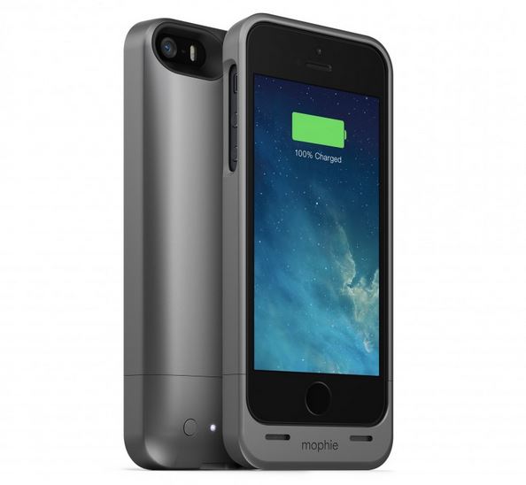 Abgerundete Kanten auf der Rückseite beim Batteriepack Mophie »juice pack helium« bringen fast das frühere iPhone-3-Feeling zurück
